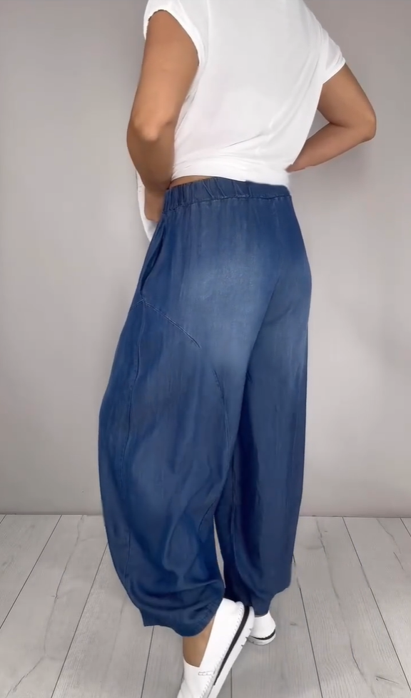 Three-piece set: Tencel denim collared drawstring-cuff harem pants, long cardigan, and printed T-shirt.